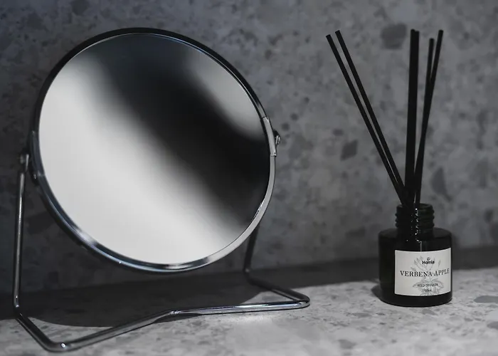 Riverside View & Free Parking Appartamento